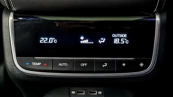 GAC GS8