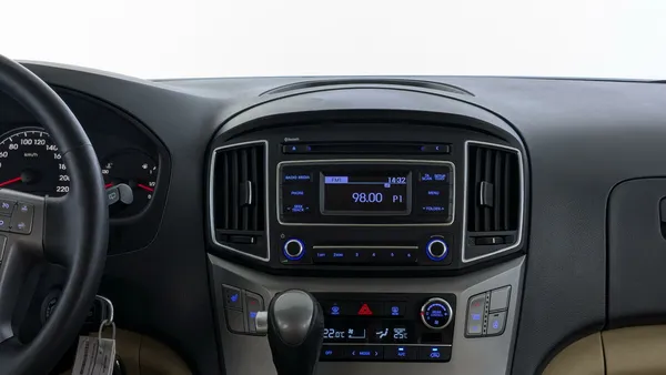 Hyundai H-1