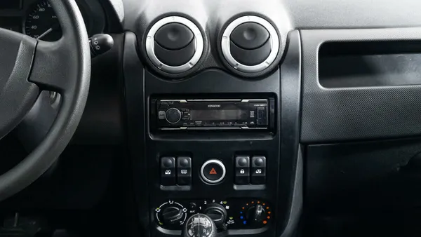 LADA (ВАЗ) Largus