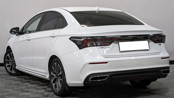 Omoda S5
