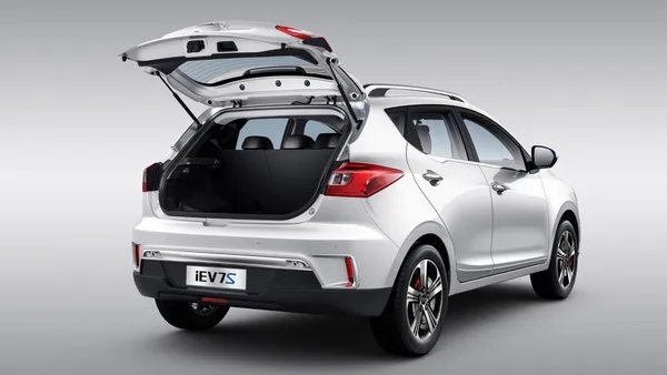 JAC iEV7S