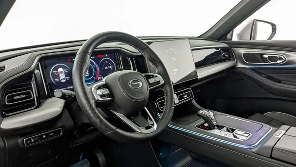 GAC GS8
