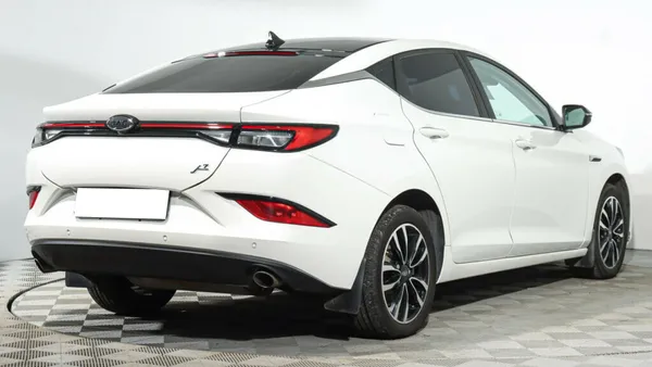 JAC J7