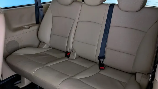 Hyundai H-1