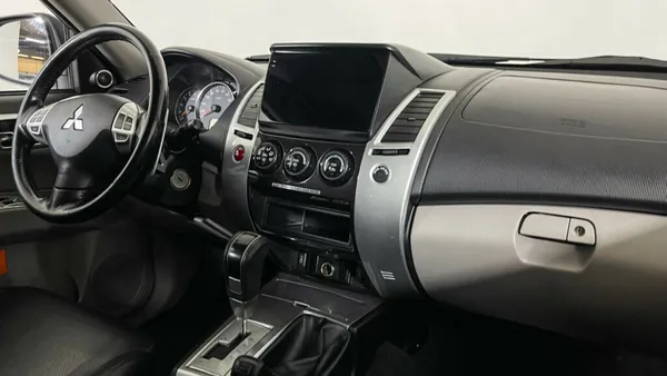 Mitsubishi Pajero Sport