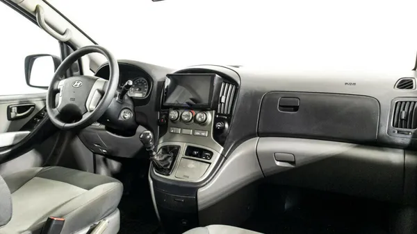 Hyundai H-1