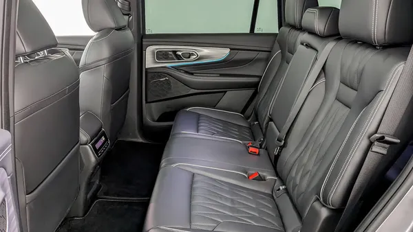 GAC GS8