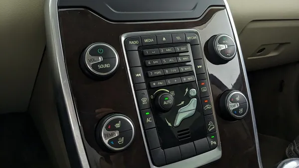 Volvo XC70