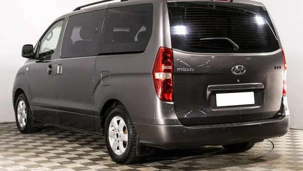 Hyundai H-1