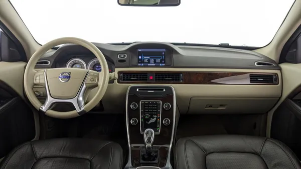 Volvo XC70