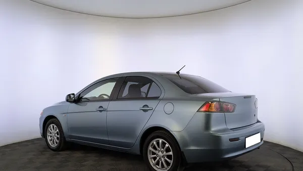 Mitsubishi Lancer