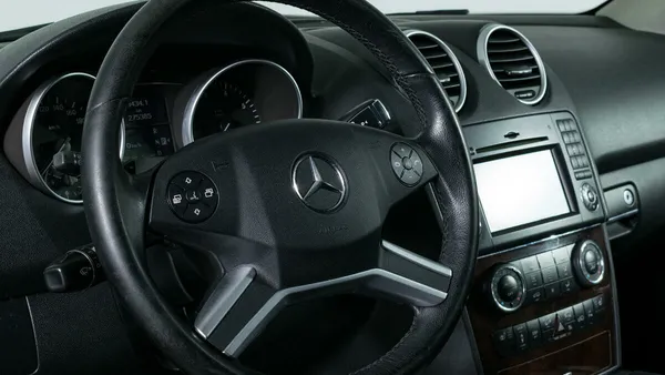 Mercedes-Benz M-Класс