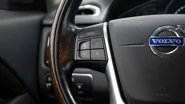 Volvo XC70